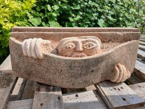 Imageries médiévales et contemporaines dans un Jardin Imageries médiévales et contemporaines dans un Jardin