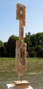exposition de sculptures " pierre et bois"
